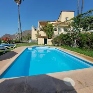 https://villa-udilla.in-canary-islands.com